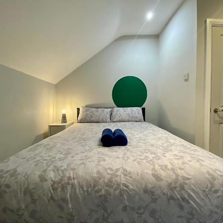 קארדיף Stylish Modern Apartments Near Parks & Centre מראה חיצוני תמונה