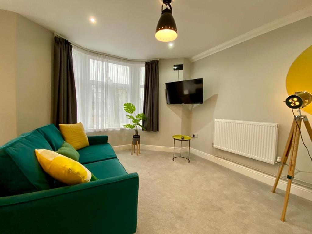 קארדיף Stylish Modern Apartments Near Parks & Centre מראה חיצוני תמונה
