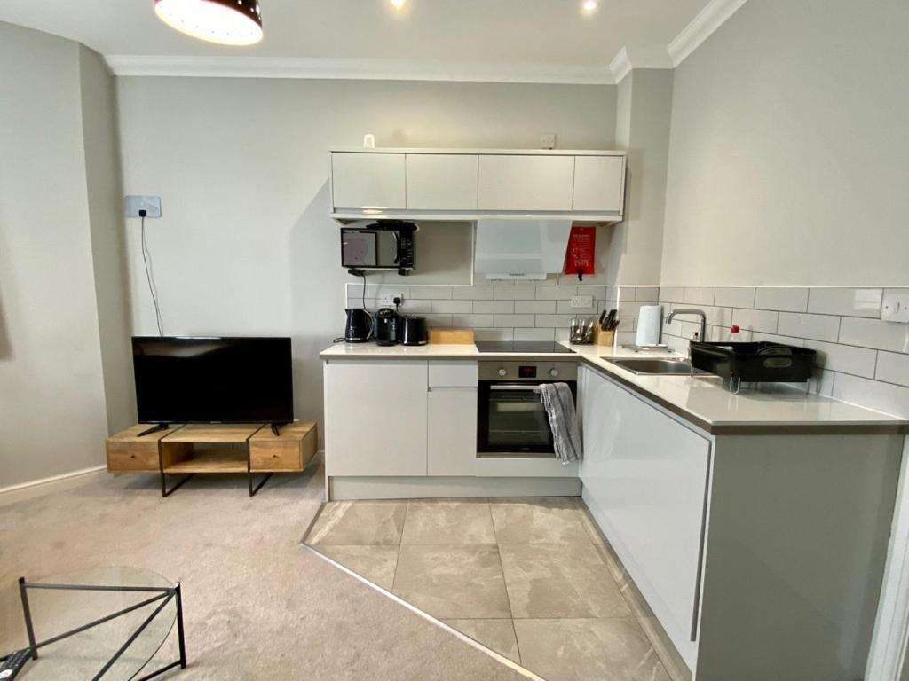 קארדיף Stylish Modern Apartments Near Parks & Centre מראה חיצוני תמונה