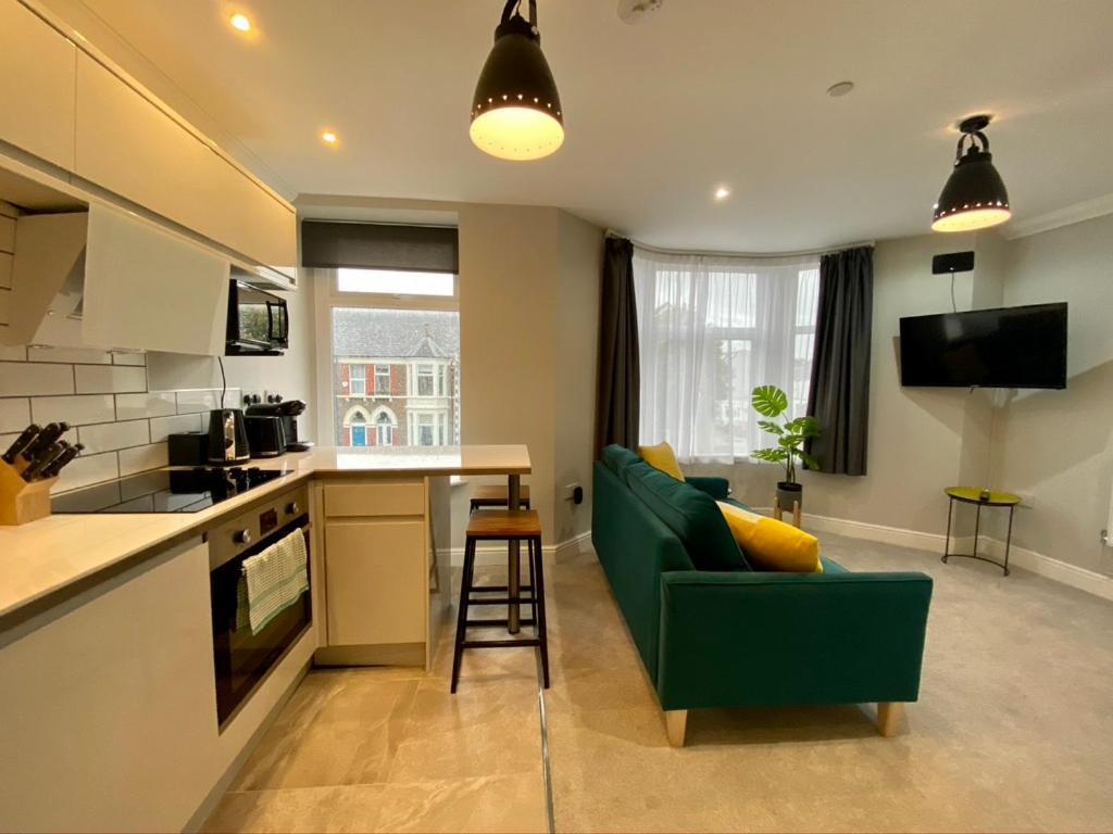 קארדיף Stylish Modern Apartments Near Parks & Centre מראה חיצוני תמונה