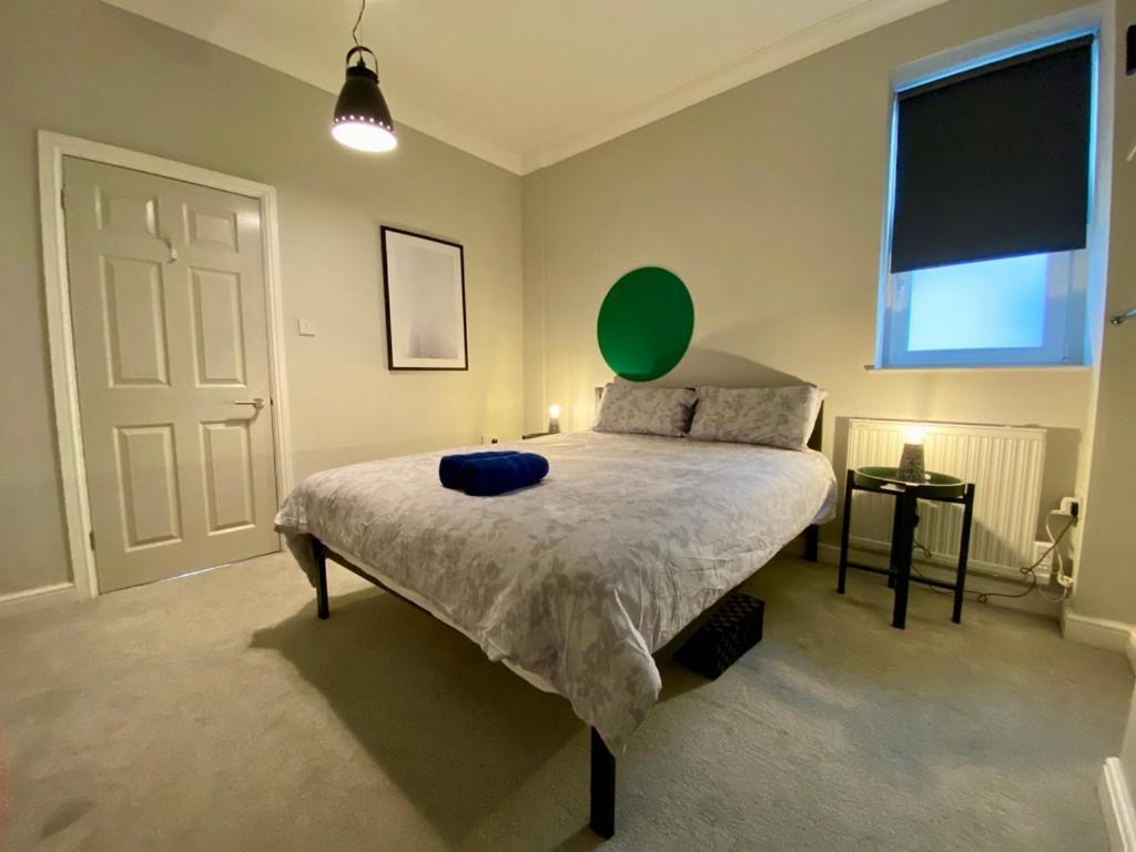קארדיף Stylish Modern Apartments Near Parks & Centre מראה חיצוני תמונה